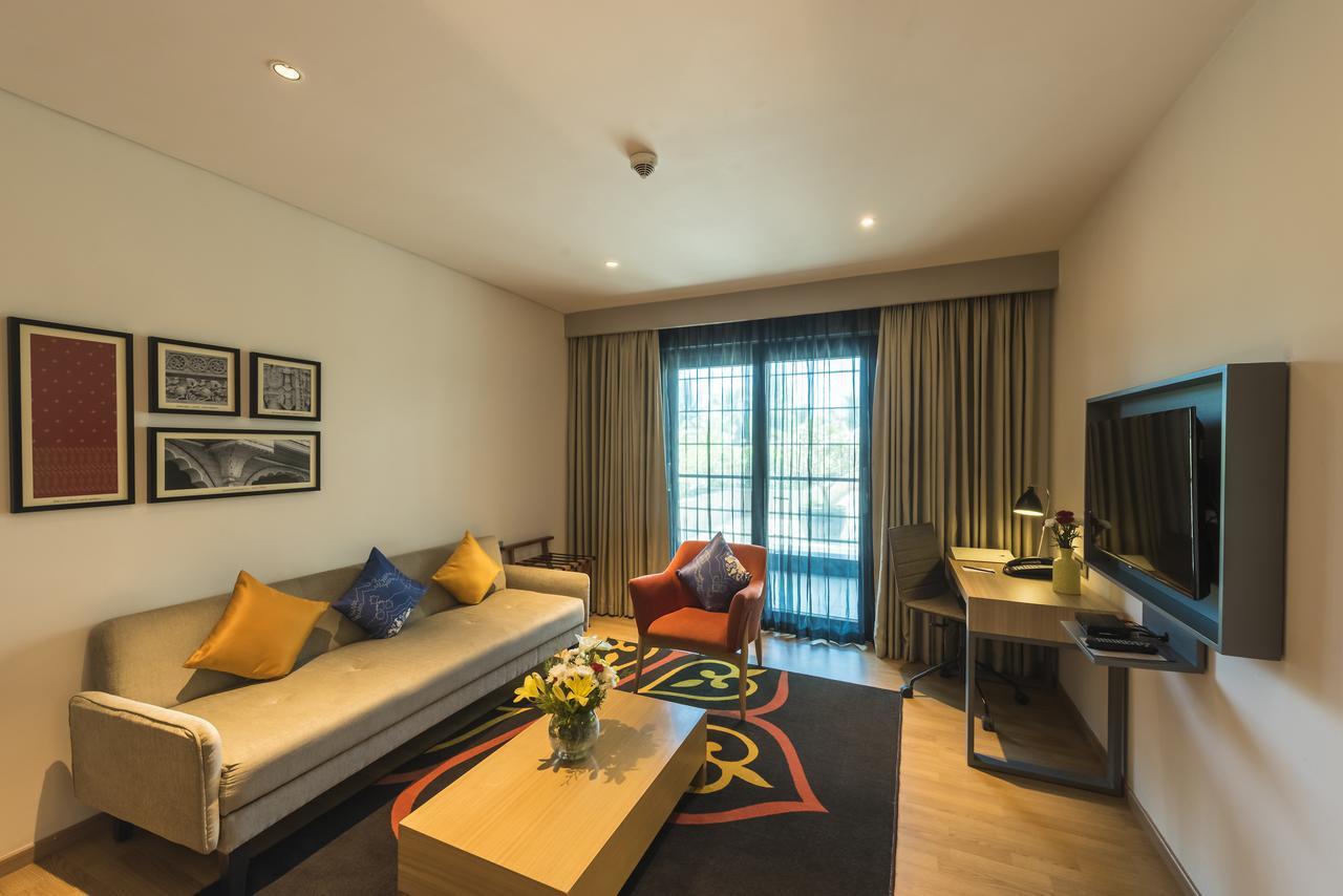 Grand Mercure Mysore - An Accor Brand Екстериор снимка Living room